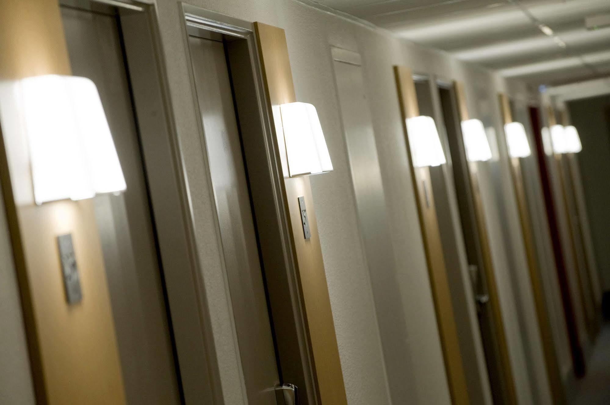 B&B Hotel Marne La Vallee Torcy Bagian luar foto